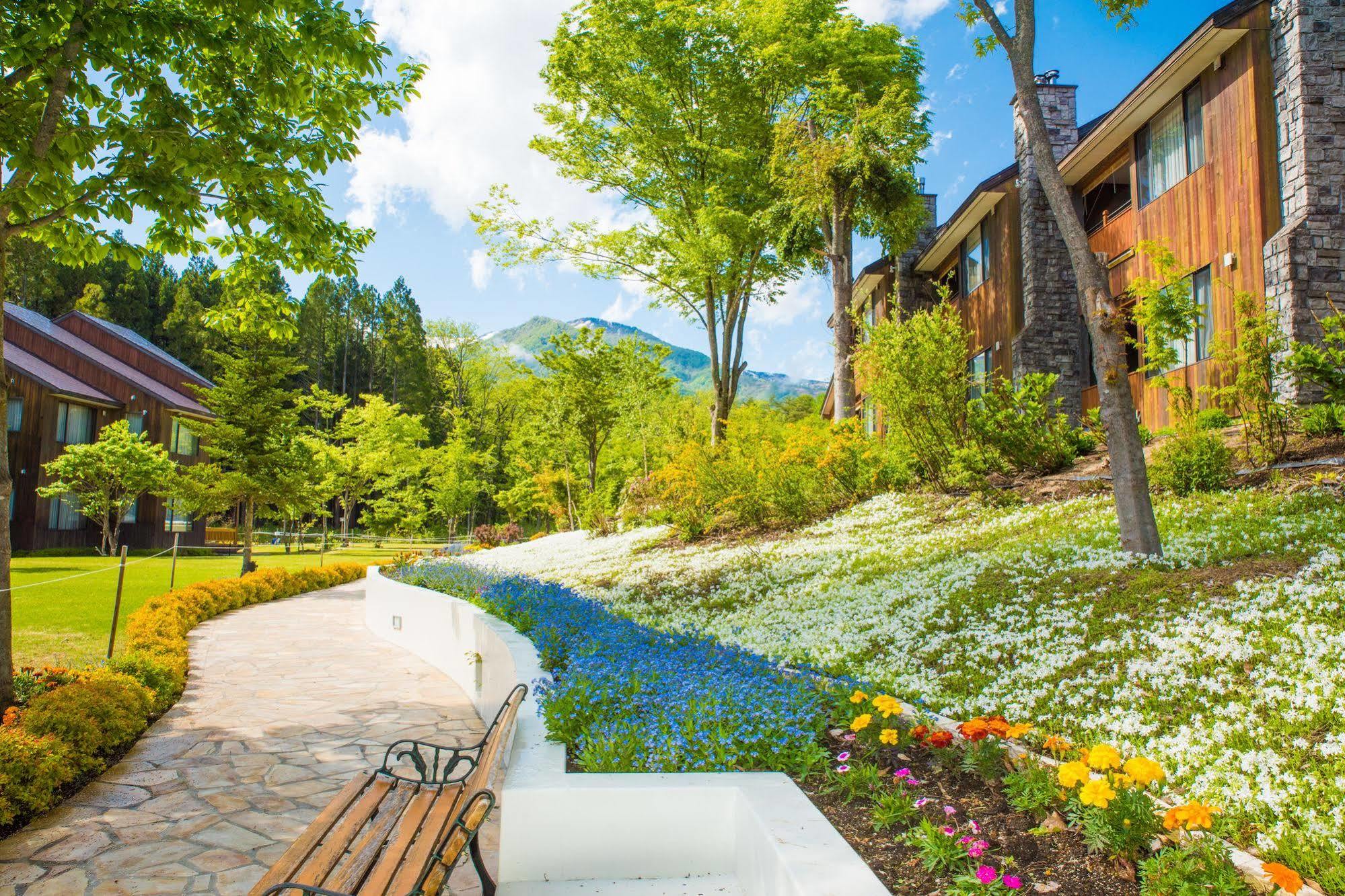 Hotel Sierra Resort Hakuba Exterior photo